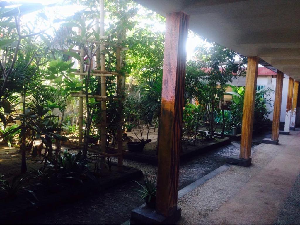 גילי טרוונגן Good For Ya Knee Hostel & Bungalows (Adults Only) מראה חיצוני תמונה
